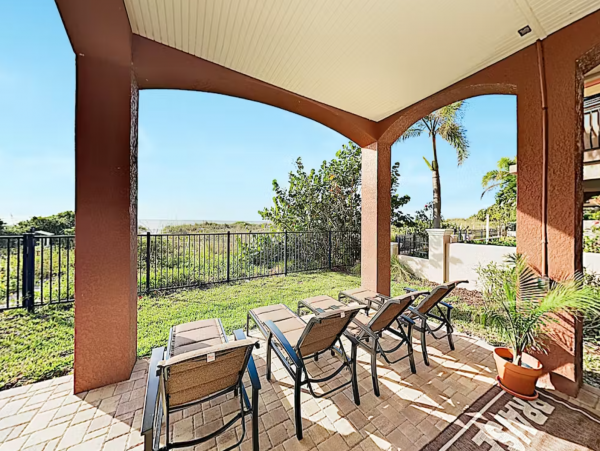 Luxury Treasure Island Vacation Home Sleeps Ten Guests